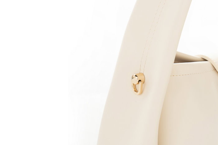 Vince Camuto Bolso Crema de Polipiel, Elegante y Versátil, 25x13x19 cm